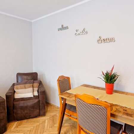 Apartament Pod Krasnalem Wroclovkiem Lägenhet Wrocław Exteriör bild